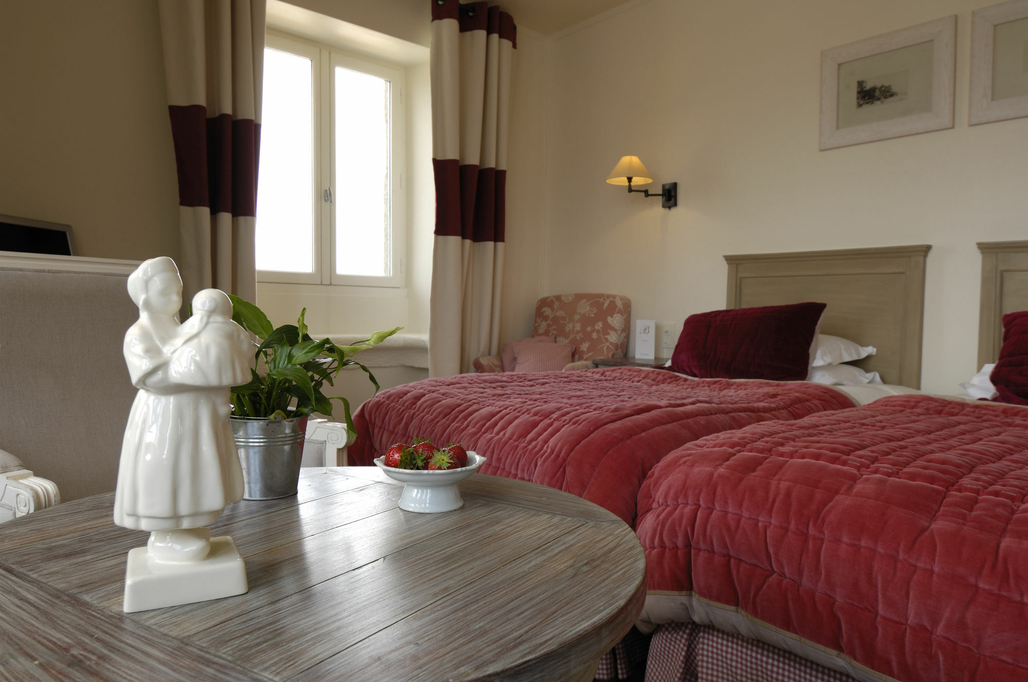 Relais & Chateaux Le Brittany & Spa Роскоф Экстерьер фото